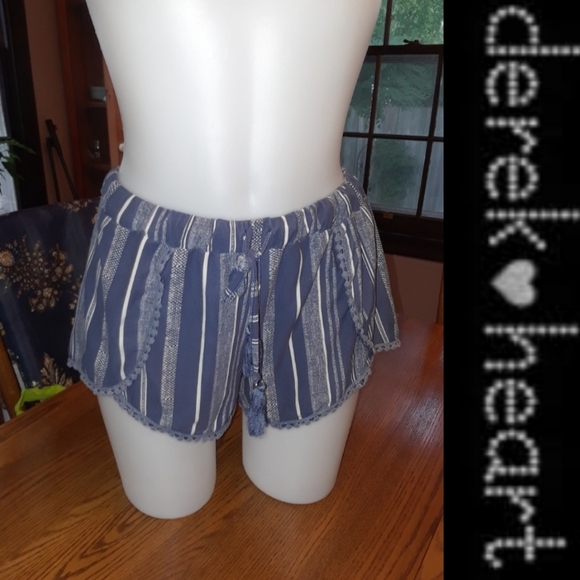 Size S Derek ❤ Heart boho Beach shorts - Picture 9 of 9